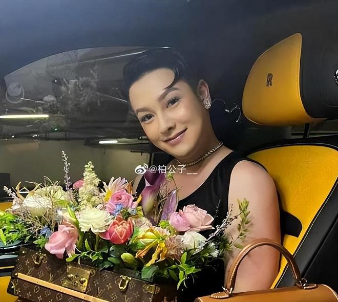 人民日报怒批炫富偷税749万跑国外现在又来“割内地韭菜”(图13)