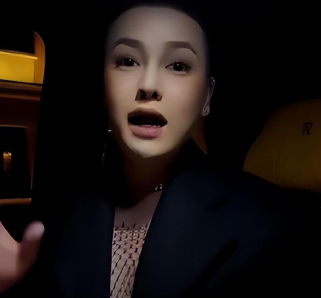 人民日报怒批炫富偷税749万跑国外现在又来“割内地韭菜”(图19)