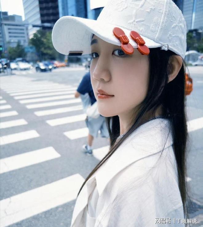 陈梦晒和表哥黄晓明的美照！一身西装妆容精致黄晓明回应情商高(图13)