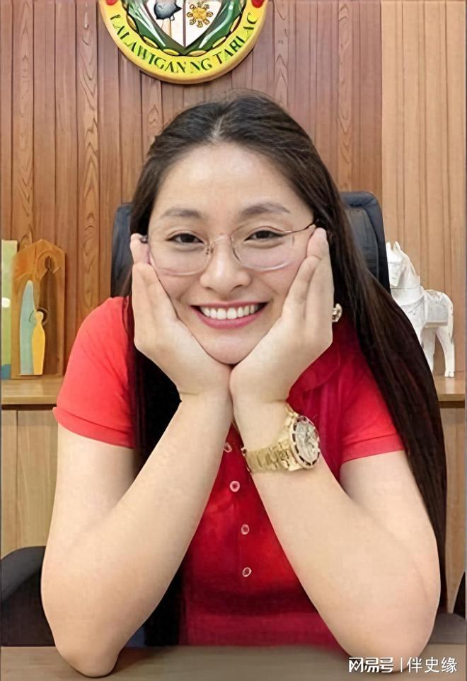 九游体育网站：电诈女魔头郭华萍被抓！亲妹妹供出了她的行踪父亲可能会有麻烦(图1)