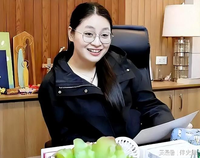 九游体育网站：电诈女魔头郭华萍被抓！亲妹妹供出了她的行踪父亲可能会有麻烦(图9)