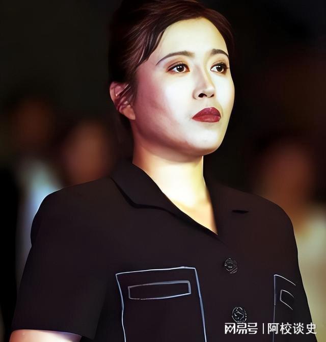 65岁丁嘉丽现状：比剧里年轻很多女儿是知名演员儿子是导演(图6)