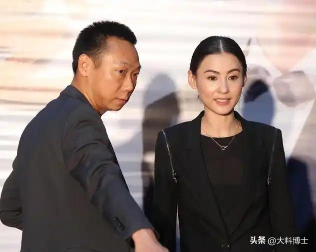 九游体育网站：张柏芝被诉涉案4000万戴口罩墨镜现身法庭对方指控她忘恩负义(图6)