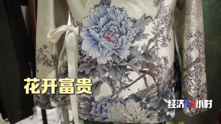 九游体育网站：国潮风起揭秘汉服百亿产业密码_菏泽新闻_大众网(图10)