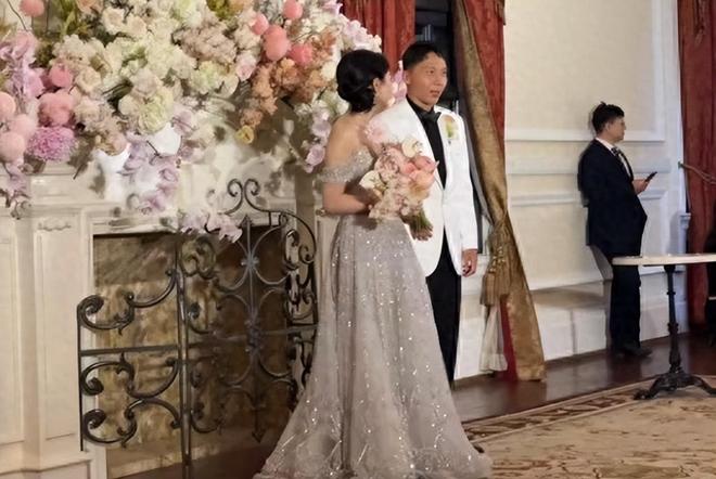 九游体育网站：刚结婚就失业了！中超名将上午结婚下午球队官宣合同到期离队(图1)