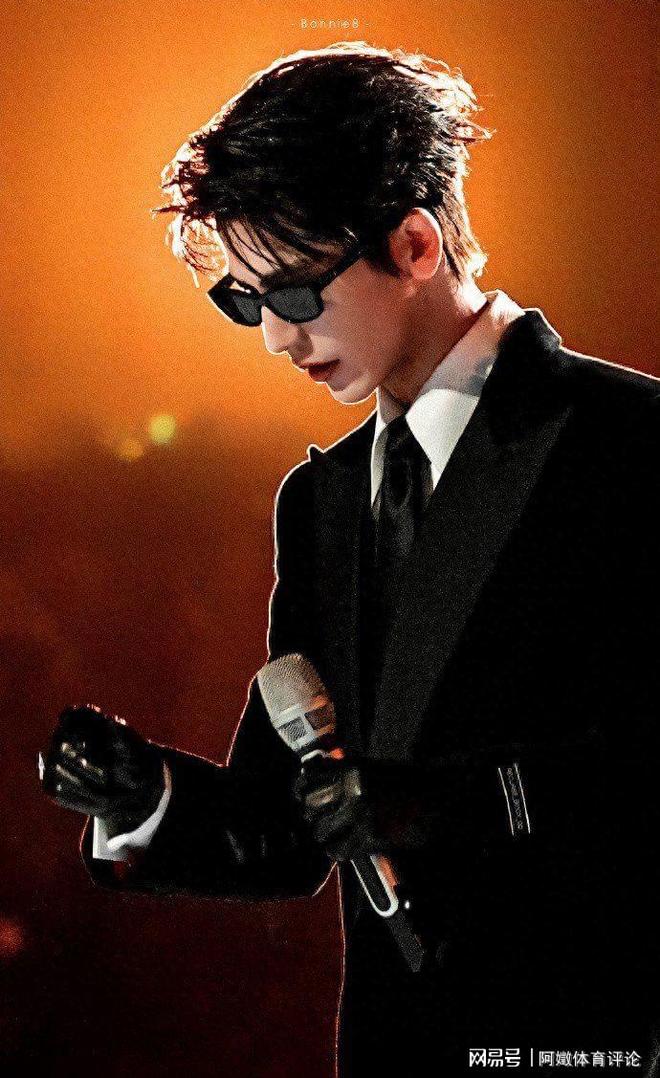 张凌赫跨年走秀封神携林允开启《归鸾》新征程(图1)