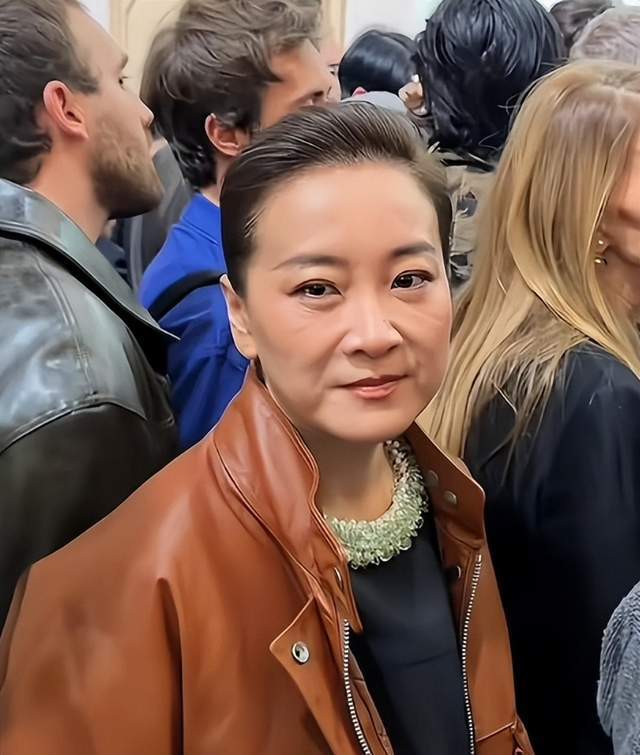 雷佳音没撒谎！退出春晚、解散公司、性格大变的贾玲证实他的话(图1)