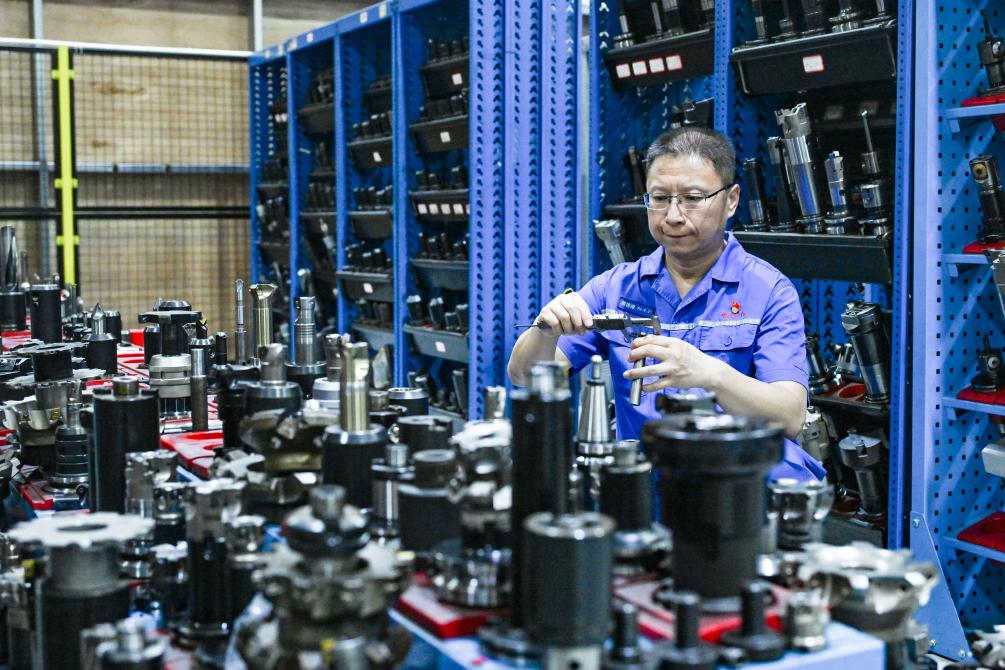 代表委员在身边丨爱拼会赢着力稳就业促增收(图2)