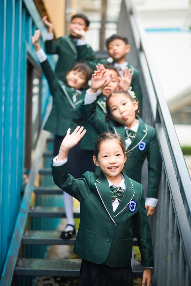 九游体育网站：2026全国两会专题苏美达伊顿纪德：执人文之笔绘就校服产业发展新图景(图1)