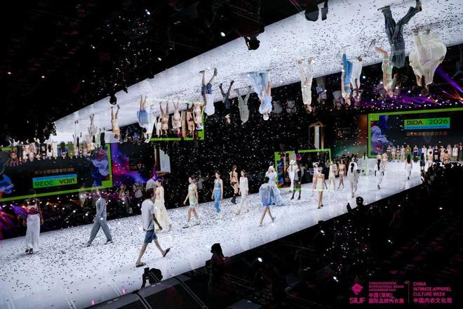 当贴身服饰从“功能载体”走向“亲密界面”中国内衣行业正在经历一场深刻的价值重构(图1)