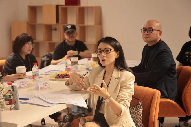 当贴身服饰从“功能载体”走向“亲密界面”中国内衣行业正在经历一场深刻的价值重构(图4)