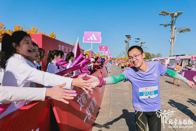 九游体育网站：90天如何跑通一场马拉松生意？(图8)